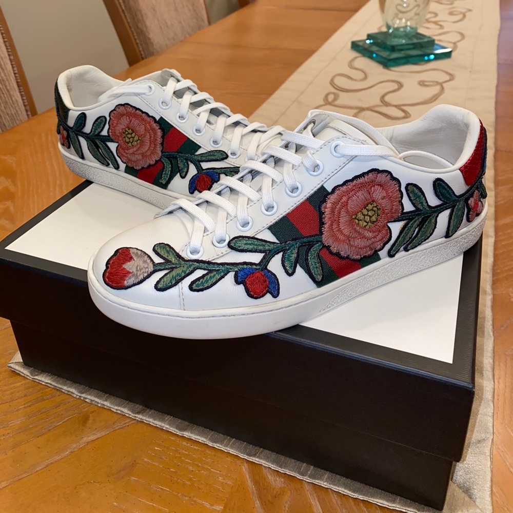 Gucci Ace Embroidered Sneakers (Women’s 6.5)